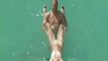 Scène de milf avec la chaude film x gratuit entier Kiara Edwards de Real Sensual