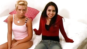 Teen film avec film de porno complet Jenny Ferri excitée de Smut Puppet