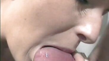 Film oral avec la séduisante Angelika Greys de film prono complet Brazzers